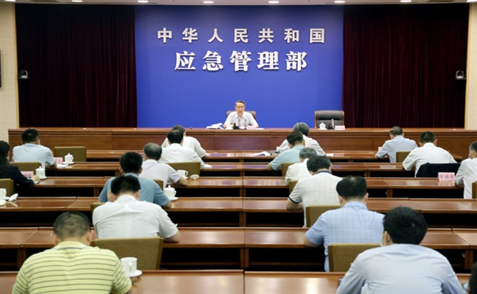 黃玉治在煤監系統專題黨課報告視頻會上強調：強化政治機關意識  帶頭走好第一方陣