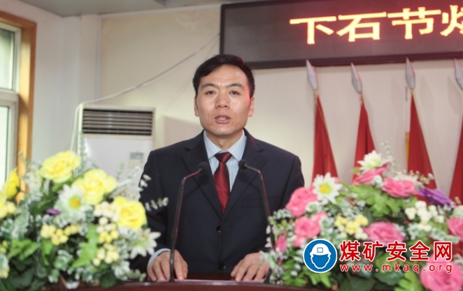 煤海建功鑄就安全“銅墻鐵壁”——記下石節礦勞動模范綜掘五隊班長全海鵬實干興業二三事