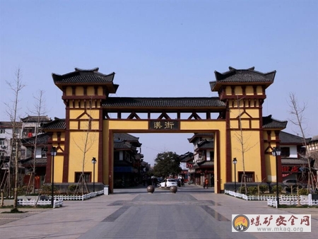 礦業學院“傳統文化實踐小分隊”成員前往徐州沛縣漢街進行漢文化調查