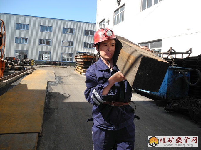 我要當個好礦工--記陜北礦業韓家灣煤炭公司通維隊勞務工張建軍