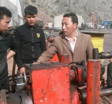 “土教授”現場為大家講解培訓 李志家攝影作品