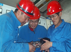 暢想舞臺--記國電平莊煤業集團元寶山露天煤礦選煤廠技術員劉暢
