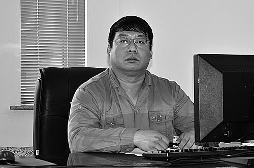 “彰顯別樣的風采”——記集團公司優秀黨務工作者、遠東頁巖煉化公司黨委工作部部長東皓