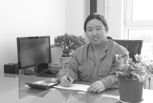 飛越夢想,彰顯平凡之美——記撫順礦業集團公司巾幗建功標兵、東露天礦財務科科長趙飛