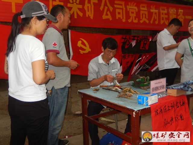 助人為樂的業余小“鎖匠”