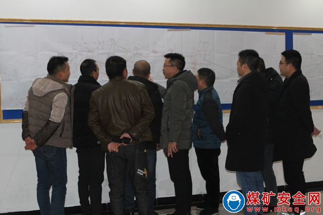 瀘州市應急管理局到觀文煤礦開展安全技術審查和隱蔽致災因素普查報告審查