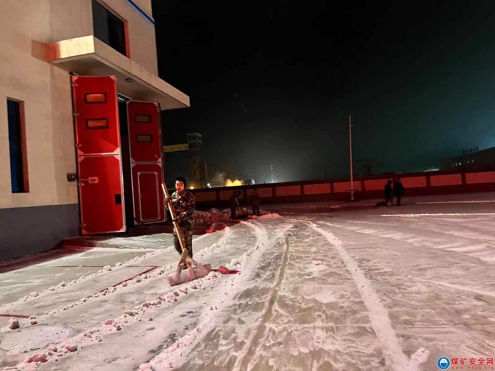 清理積雪保安全