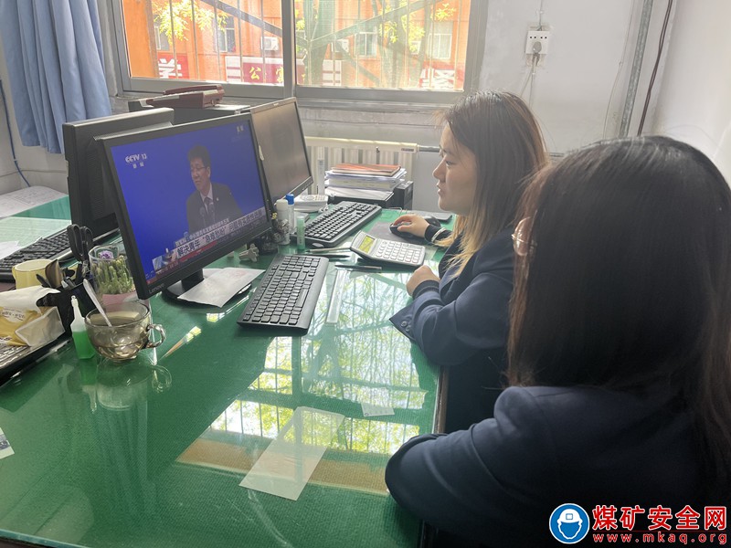 ?蒲白礦業技校聯合團委組織團員青年觀看《新時代的中國青年》白皮書新聞發布會