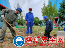 陜煤蒲白熱電公司：雨中搶修忙，黨員做表率