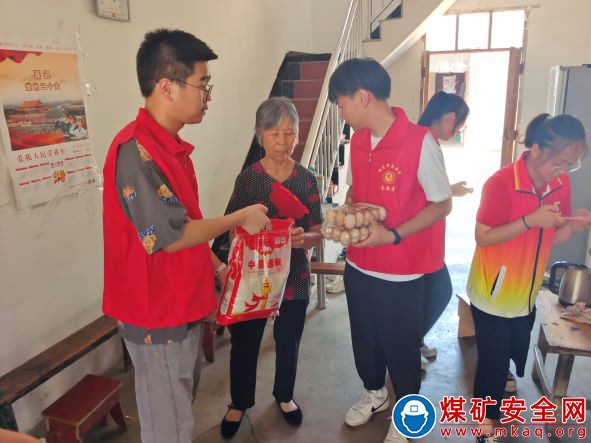社會實踐——“返鄉志愿”實踐團在蘇巷鎮開展“建軍佳節”主題教育活動
