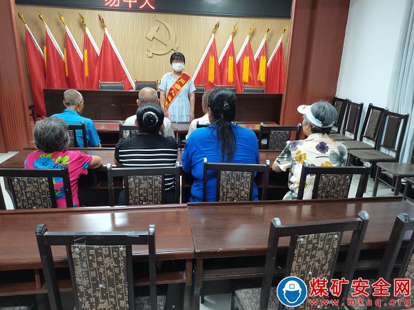 “匯聚青春力量，呼喚青年擔當”——中國礦業大學同路人巡講團成員在寧縣昔溝村進行宣講