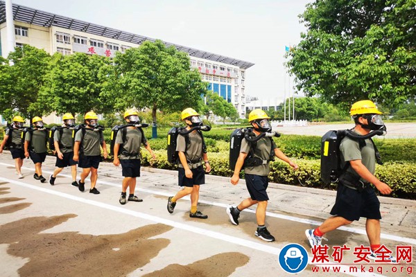 淮北礦業救護大隊：借高溫 ?鍛本領