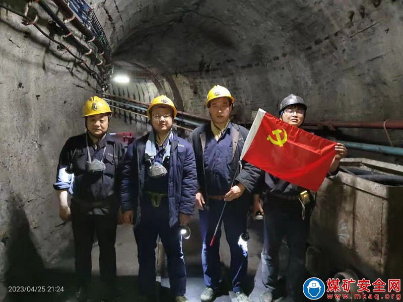 這個班是金牌檢修班——記皖北煤電集團公司“安全標桿班組”任樓礦鉆探區機電班