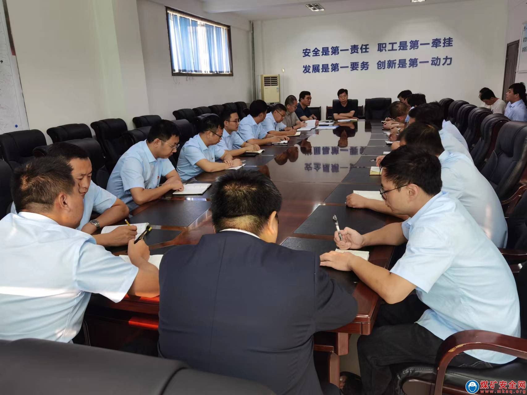 河南能源義煤公司石壕煤礦：當好“領頭雁” 過好緊日子