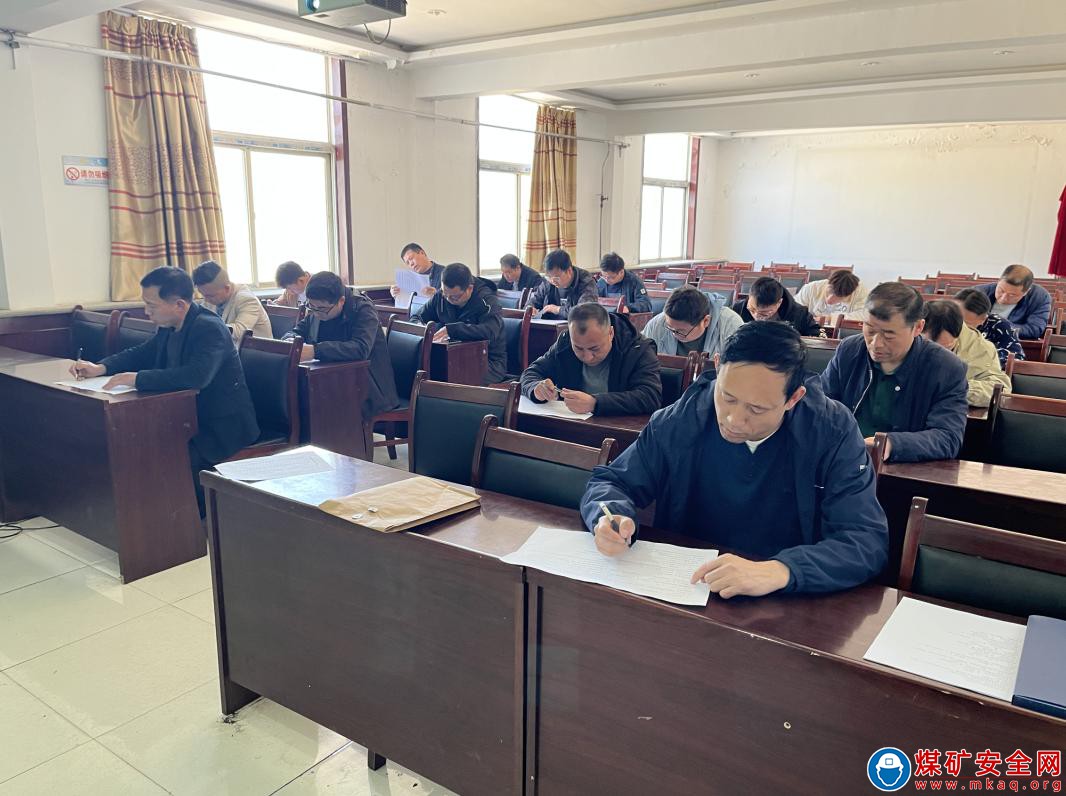  河南能源義煤公司石壕煤礦：企業文化強基礎 關愛職工出成效