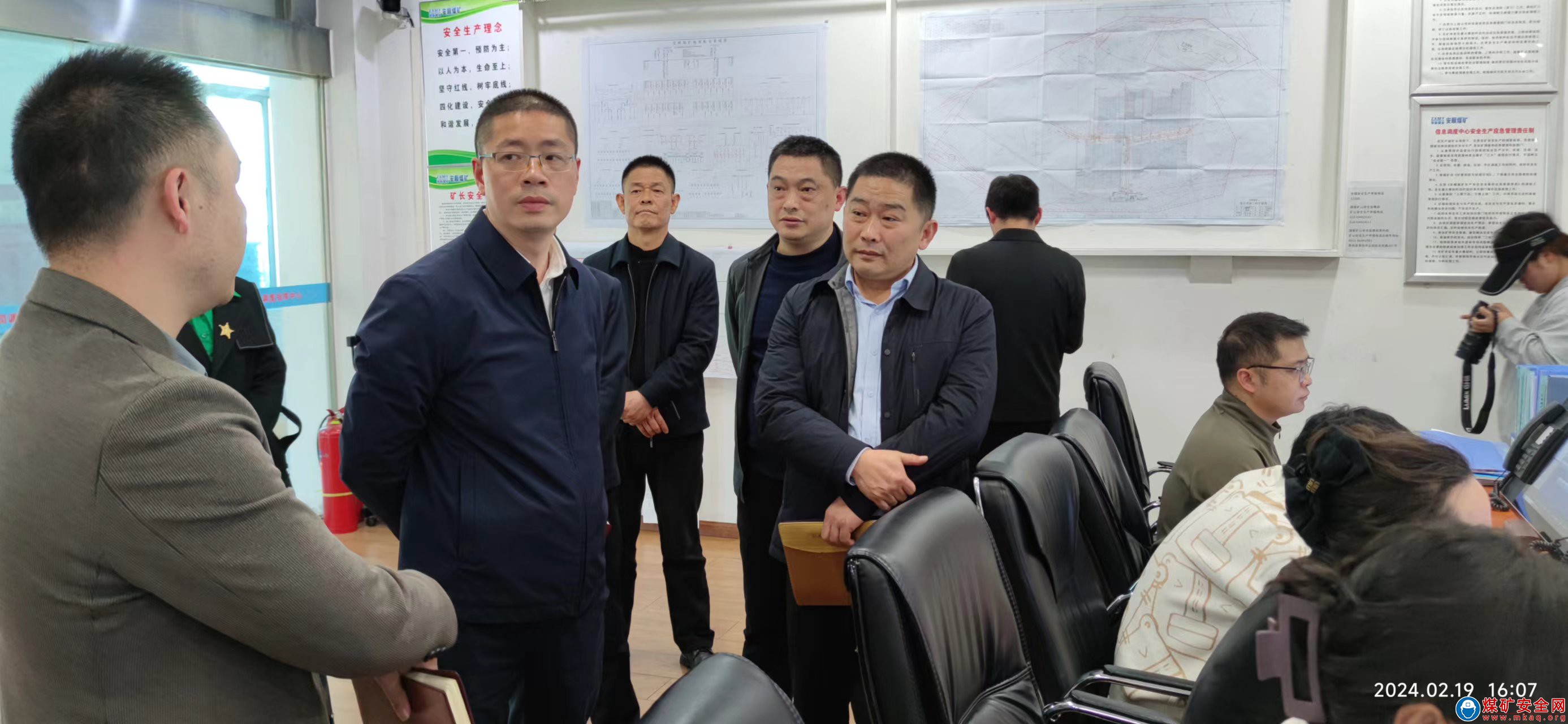 西秀區區長徐杰到安順煤礦調研