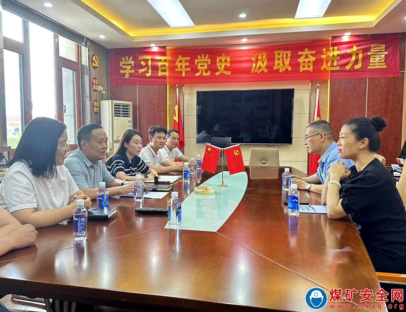 淮北礦業集團朱莊煤礦工會與安徽龍波電氣工會開展模范職工之家“結對共建”