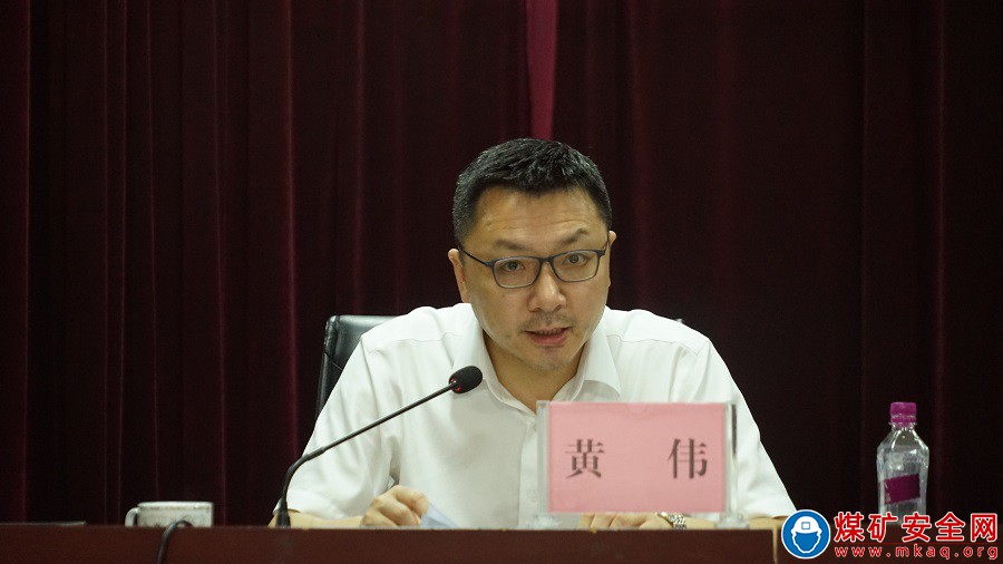 川南煤業公司黨委書記開展安全形勢任務宣講