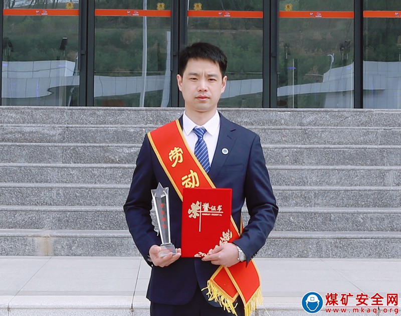 【退伍軍人風采】張振東：脫下“橄欖綠” 煤海顯擔當