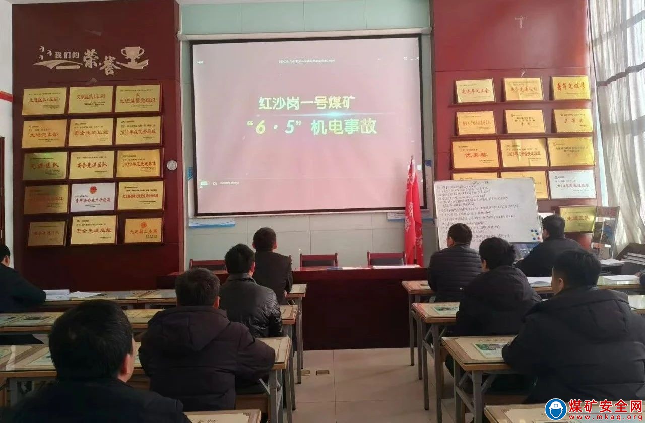 中能袁大灘礦業：歲末年初，綜掘一隊的“安全經”