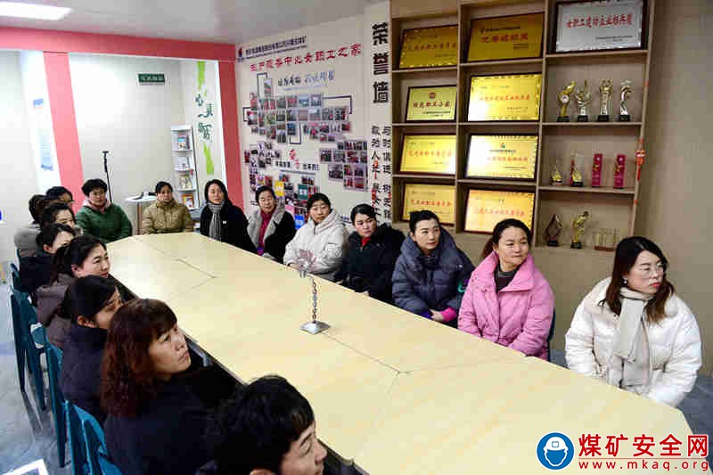山東能源集團興隆莊煤礦：“她”宣講綻放“巾幗”力量